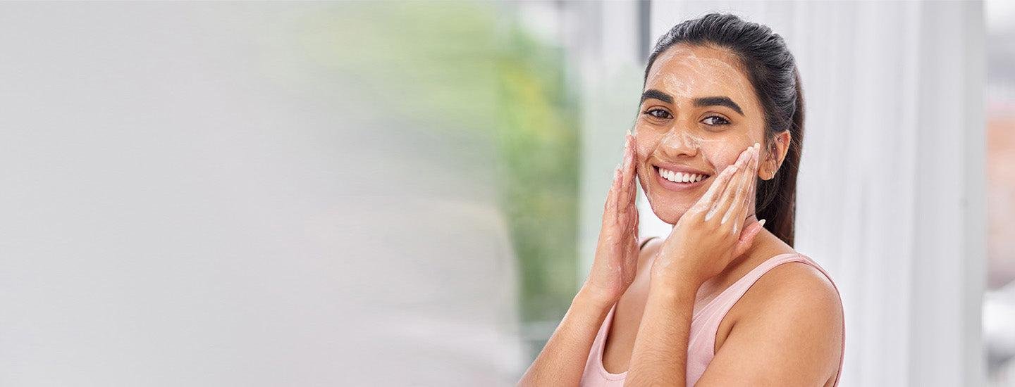 The Ultimate 2026 Natural Glowing Skin Routine